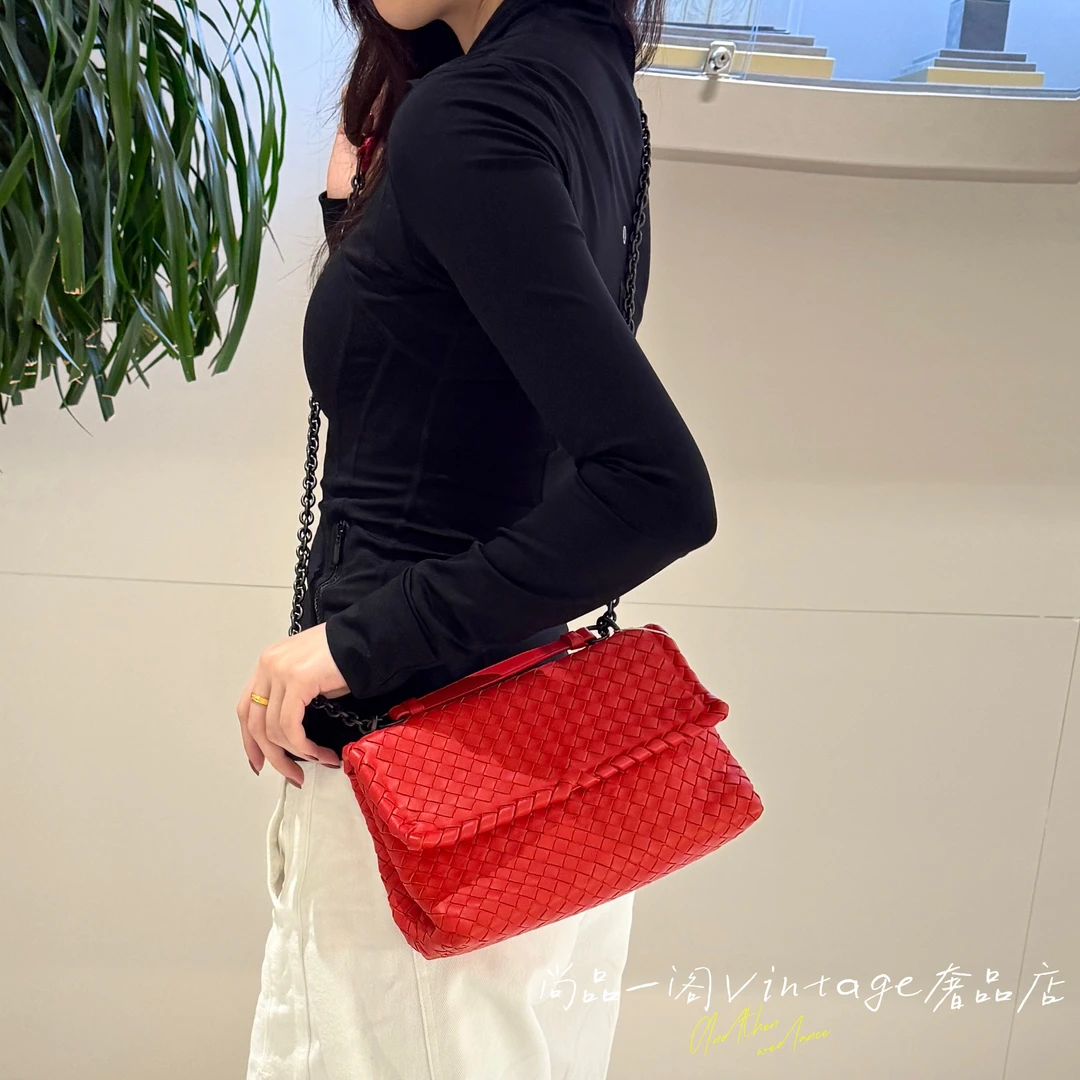 95新 BOTTEGA VENETA/葆蝶家 尚品一阁/中号奥林匹亚红色编织包