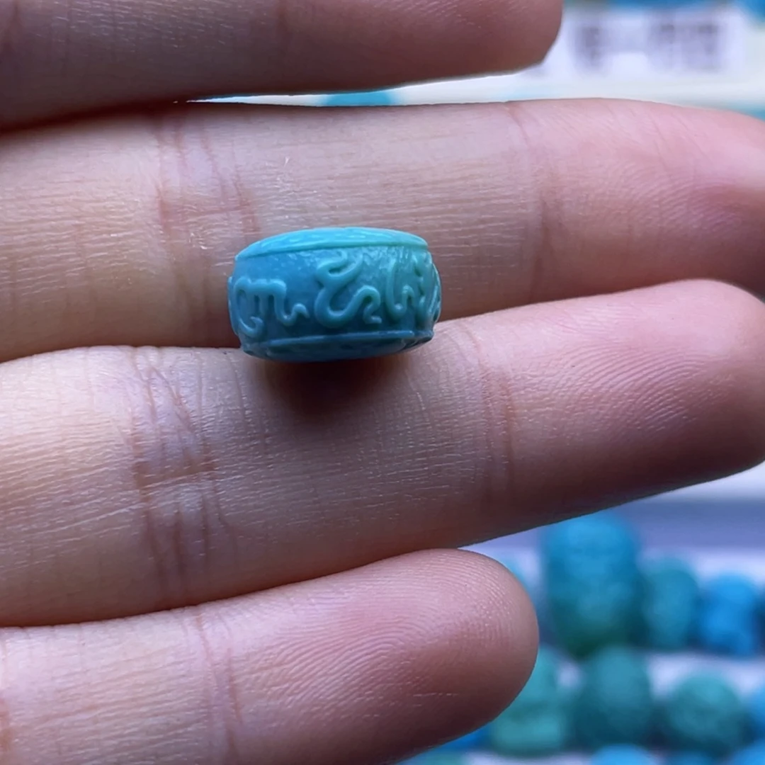 绿松石未镶嵌天然原矿绿松石雕件