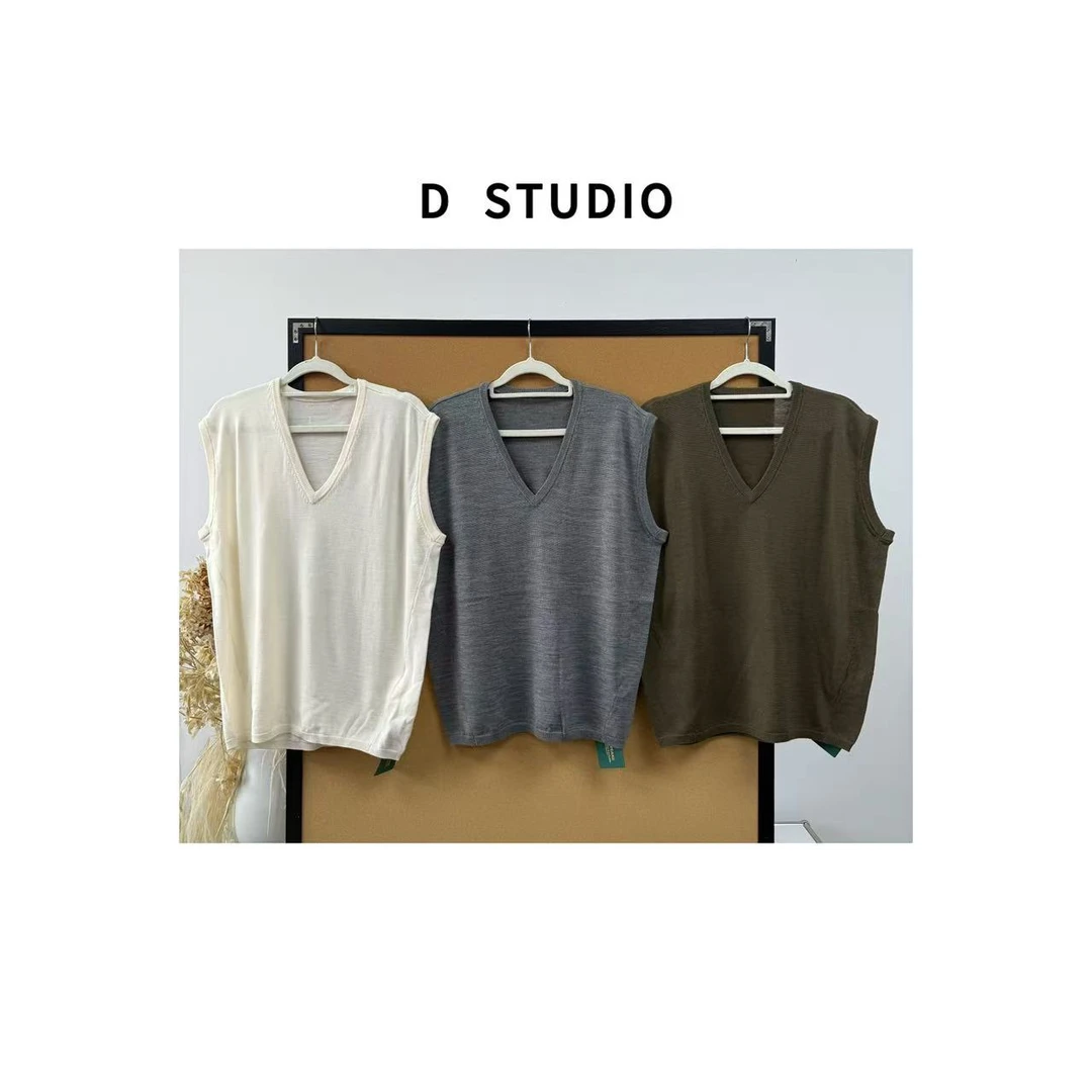 D STUDIO V领简约羊毛背心D3183