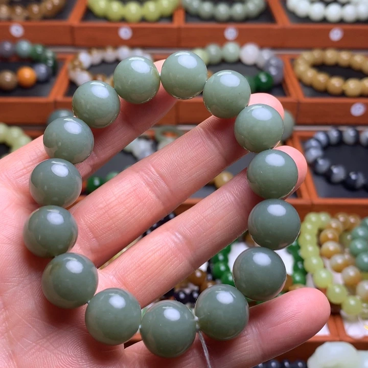 和田玉手串未镶嵌