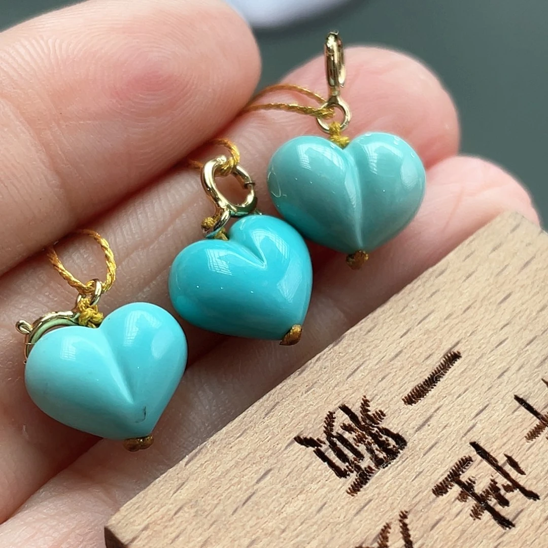 未镶嵌绿松石颈饰