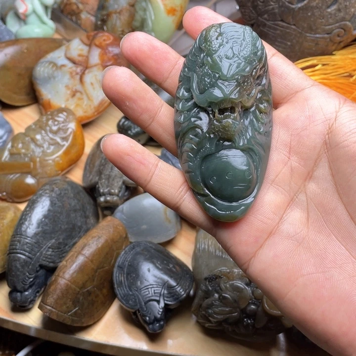 和田玉未镶嵌挂件