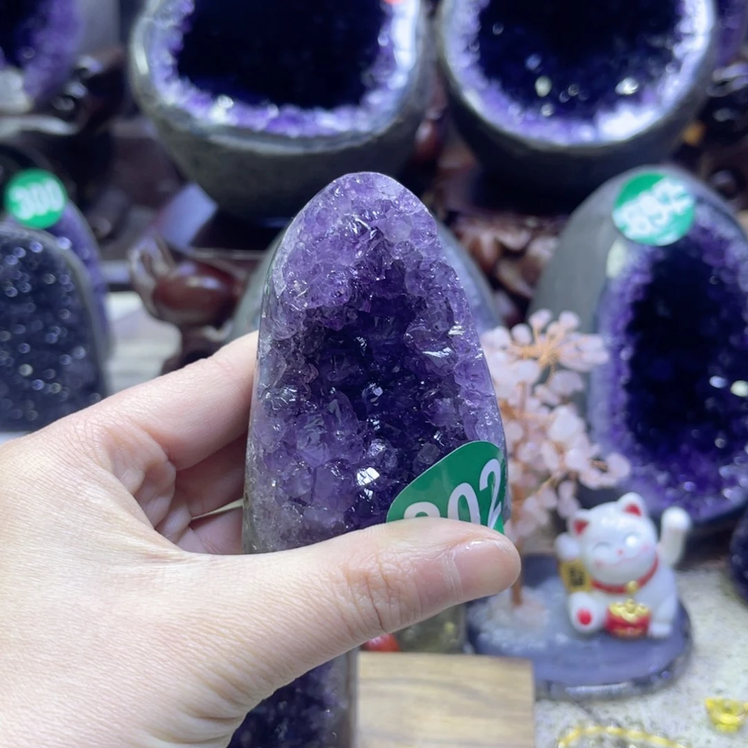 紫晶摆件未镶嵌郭*衣紫水晶