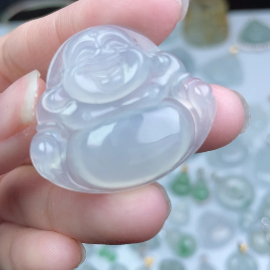 翡翠未镶嵌颈饰佛公