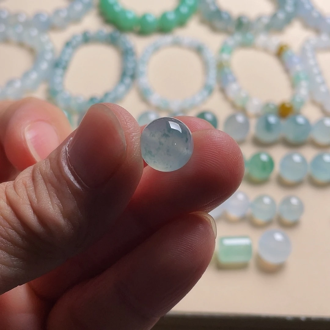 未镶嵌手链翡翠天然缅甸翡翠A货，11.2 mm