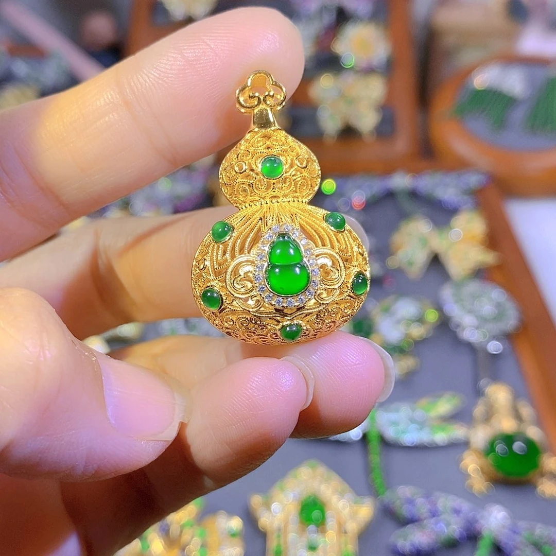 颈饰银S925镶嵌翡翠