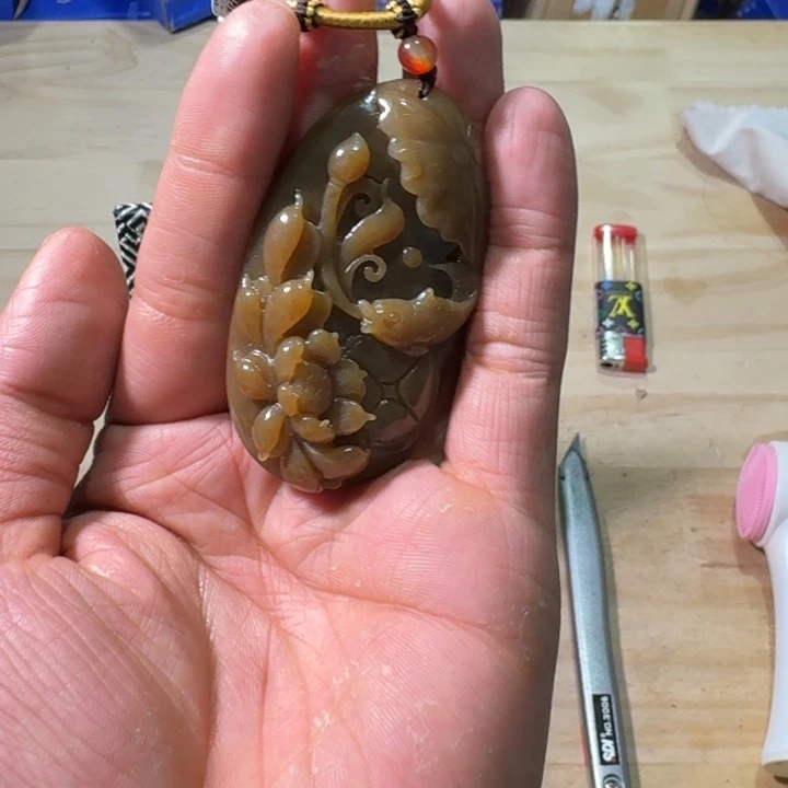 和田玉（糖玉）未镶嵌挂件
