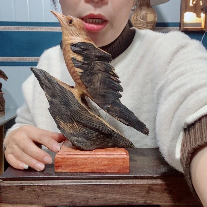 莫***忘木百年树的设计风格