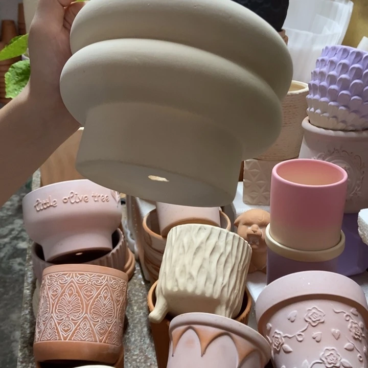 17×12白陶甜甜圈1个