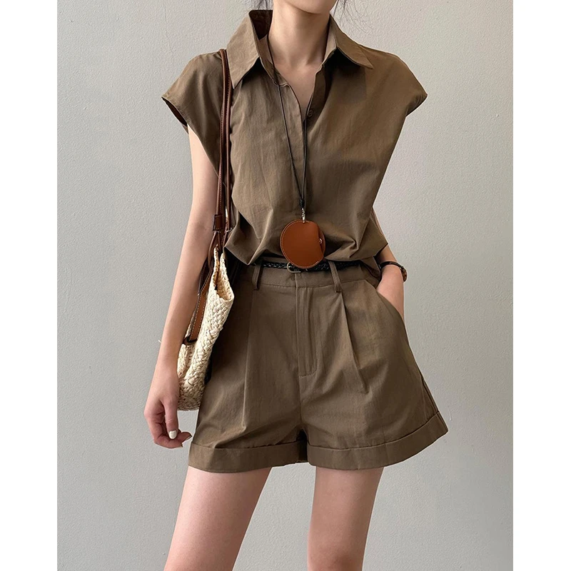 松弛时光老钱风简约坎肩翻领衬衫上衣高腰阔腿直筒短裤时尚套装女