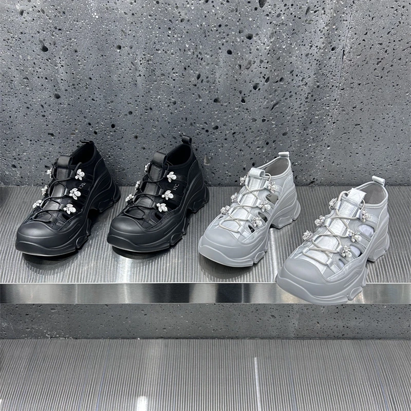 欧洲站女鞋2025夏款透气镂空厚底运动鞋水钻弹力布套脚复古老爹鞋