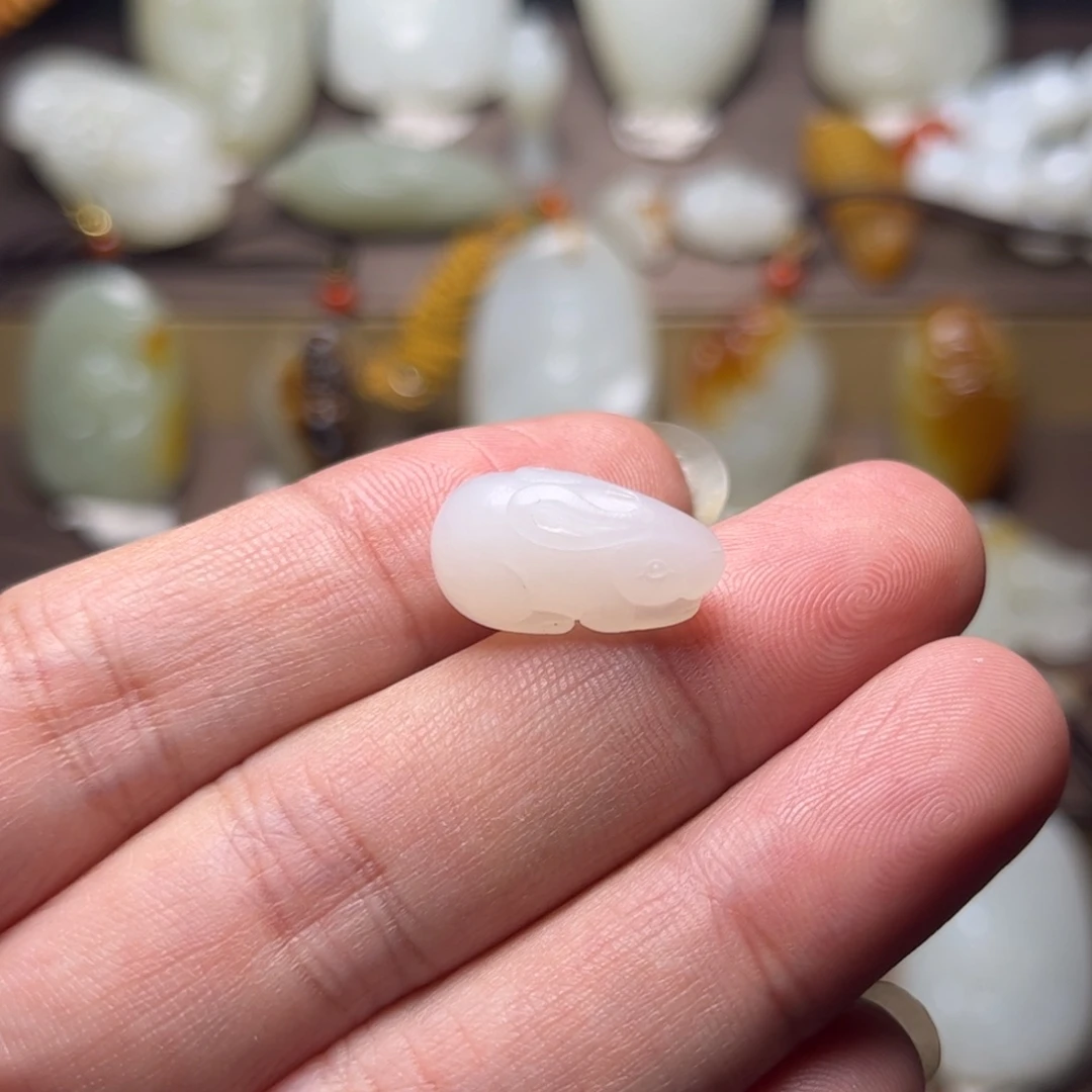 和田玉未镶嵌吊坠(不含链)