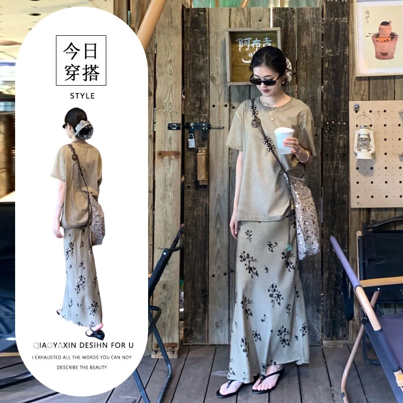 今年流行女装韩版清冷系松弛感穿搭气质高级感休闲短袖T恤套装裙