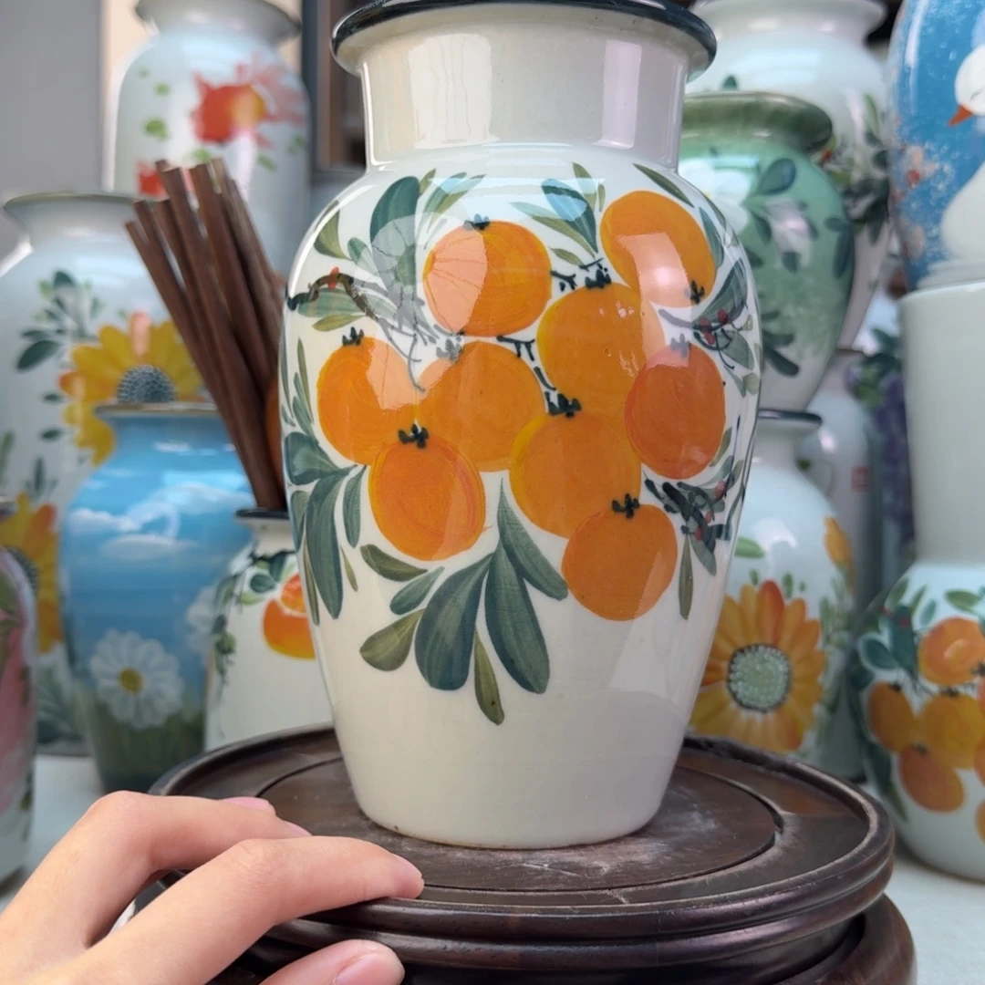 蔚***榕景德镇陶瓷手绘花瓶无孔