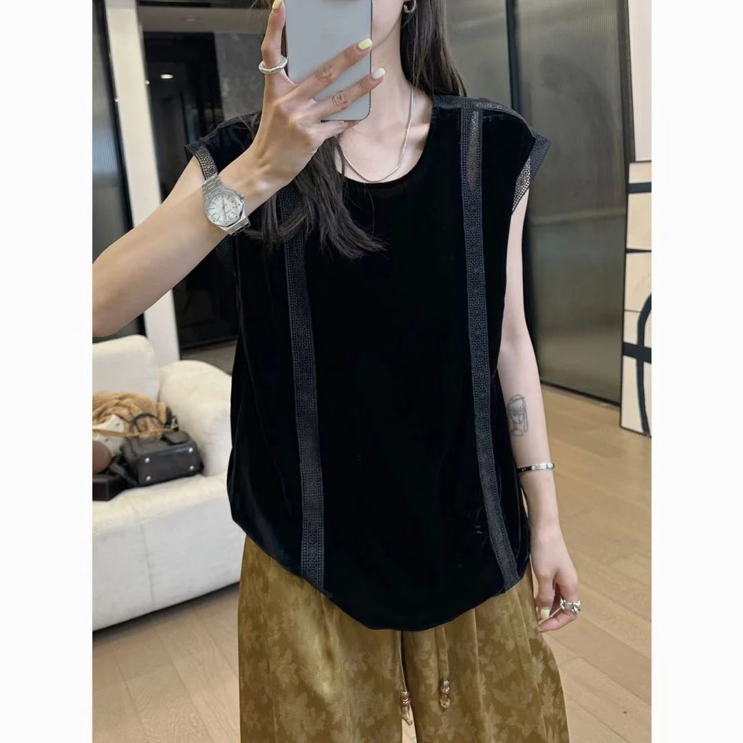 小静静一会 小众设计蕾丝拼接纽扣款百搭丝绒T恤 2505C2810