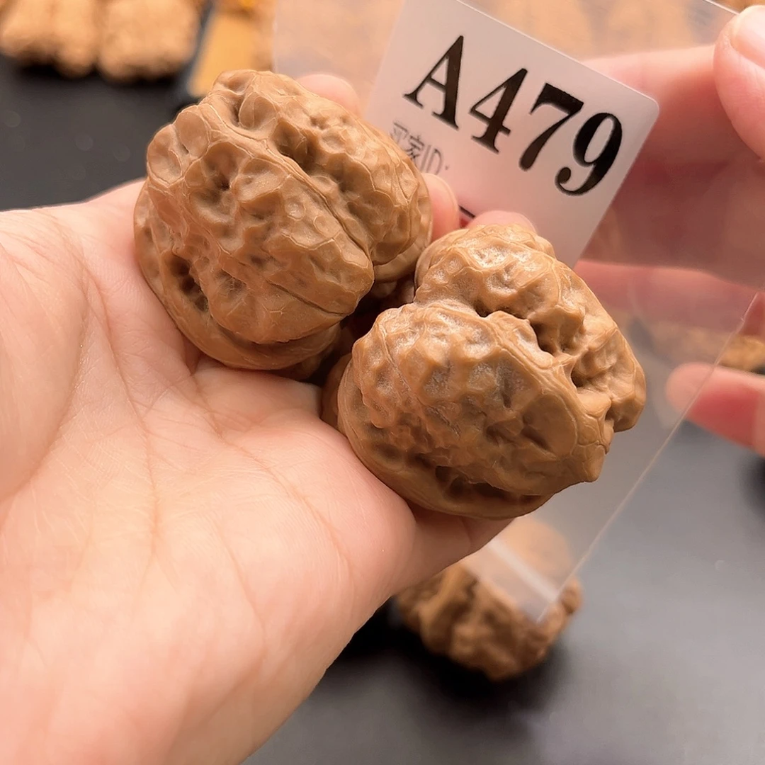飞***张桃核把件蛙蛙精品40肚44