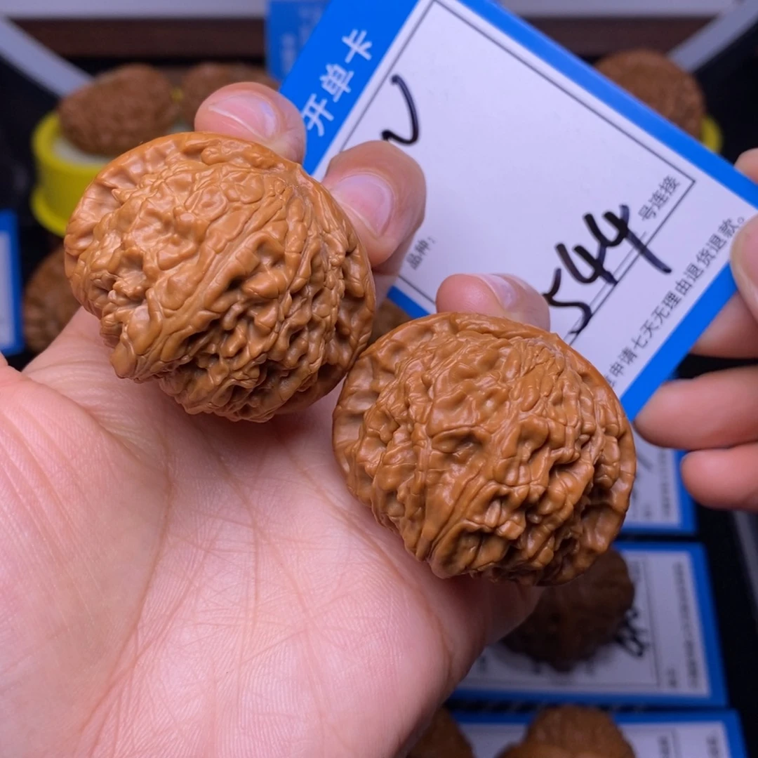 文玩核桃把件用****943三角白544号