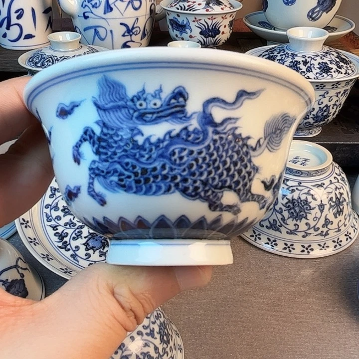 景德镇柴窑麒麟压手