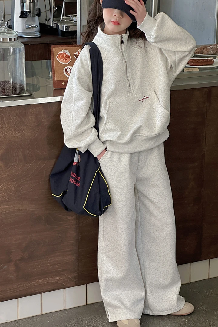 童小乖半拉链运动套装