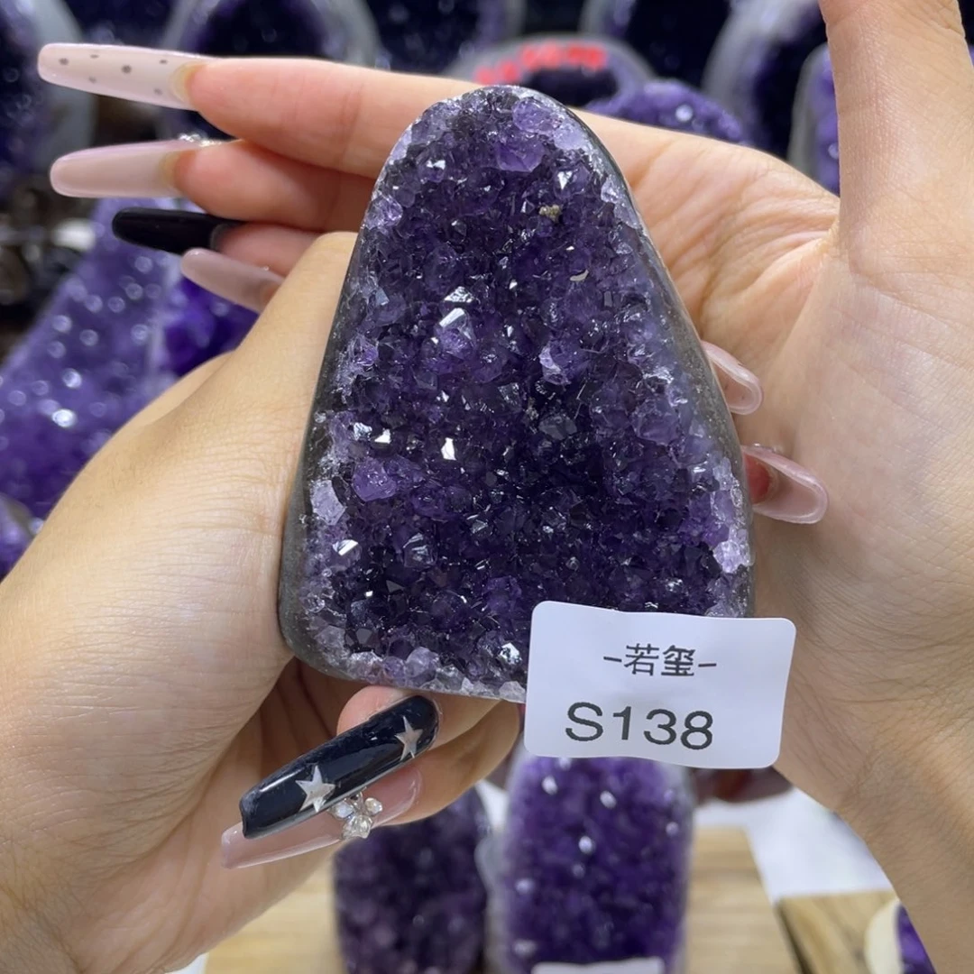 未镶嵌紫晶大型摆件（非配饰）乌拉圭紫水晶摆件S138
