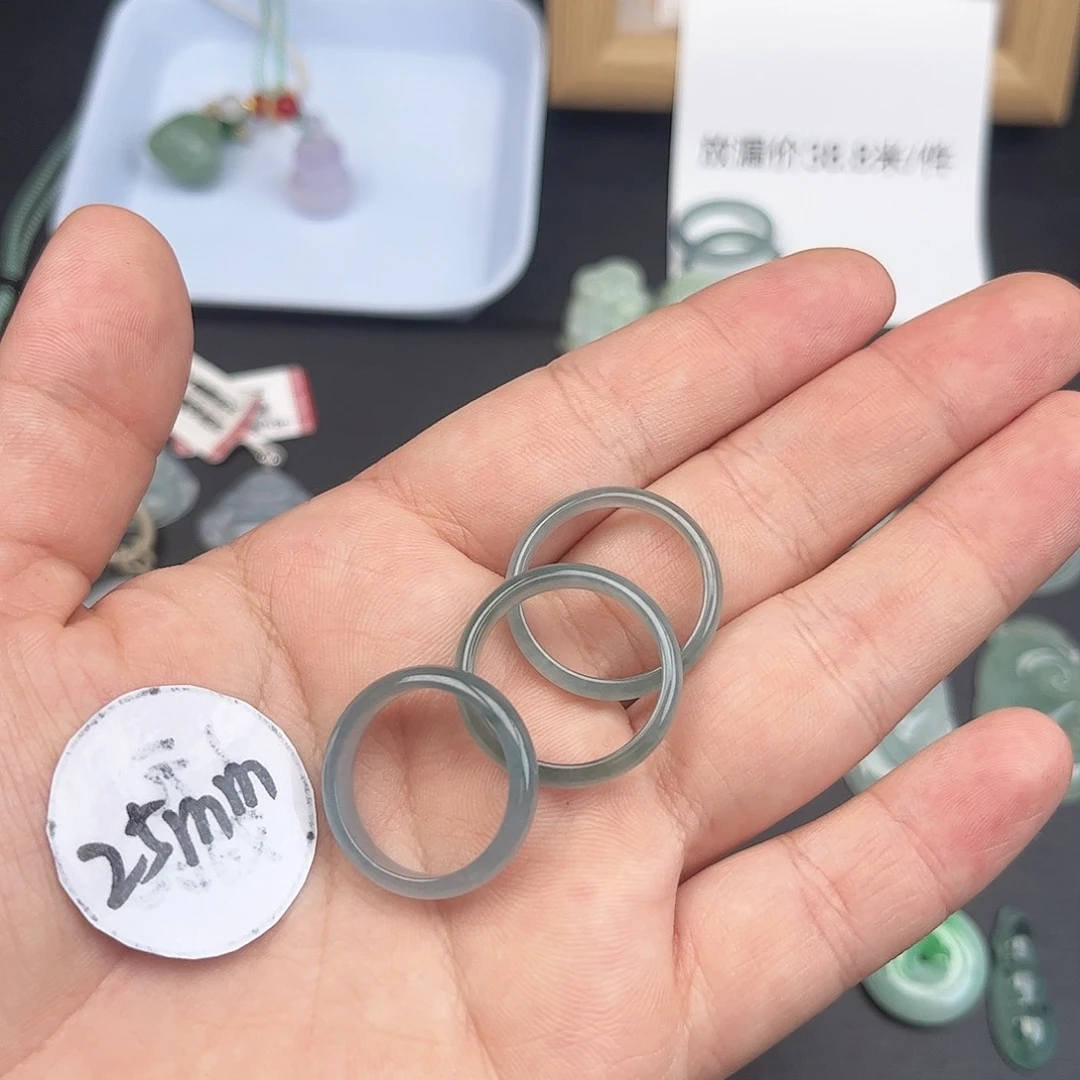 翡翠戒指未镶嵌戒圈