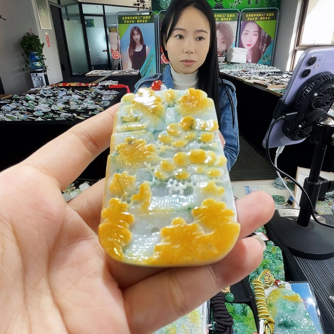 颈饰未镶嵌翡翠一