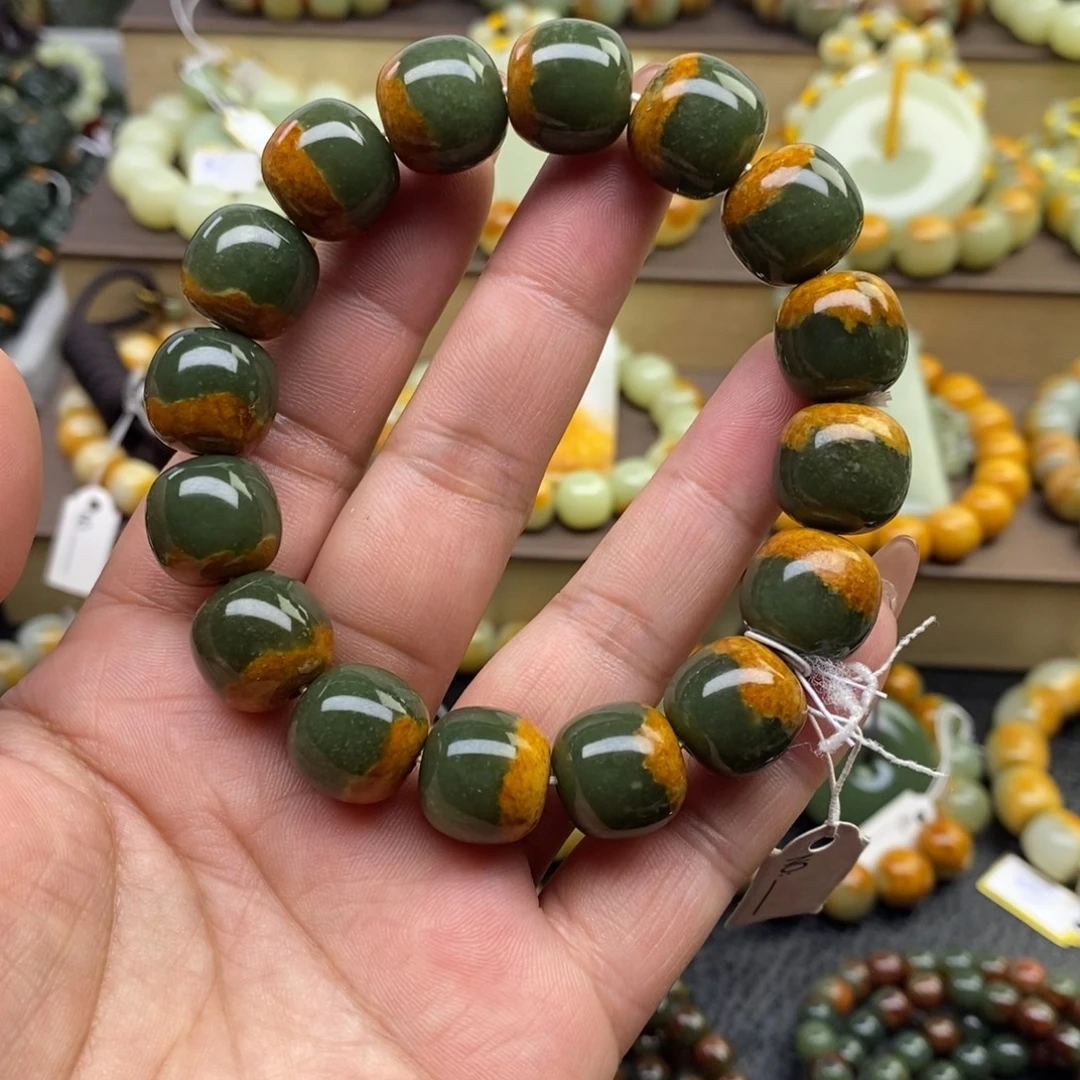 透闪石质玉未镶嵌手串