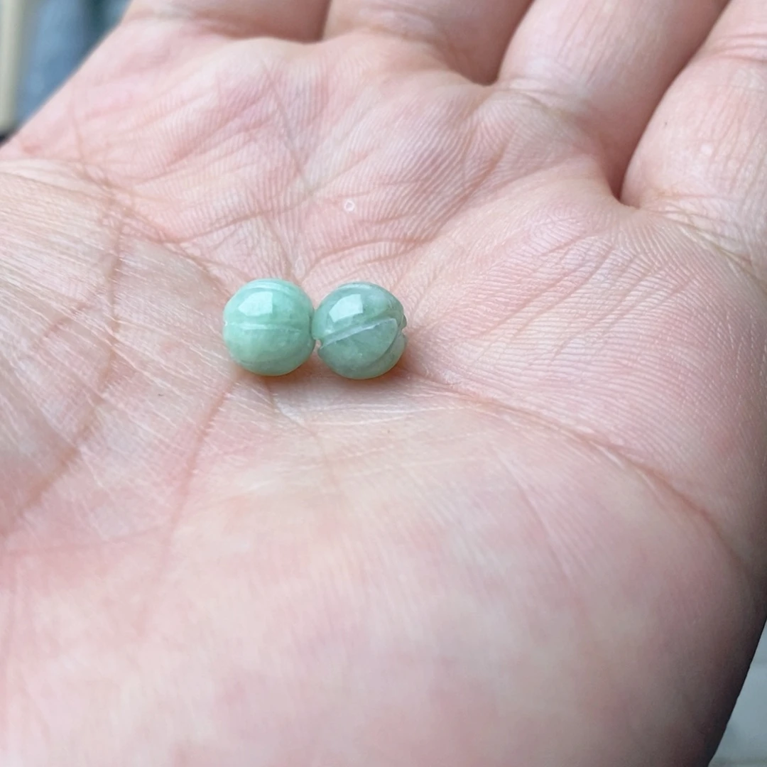 翡翠颈饰未镶嵌好