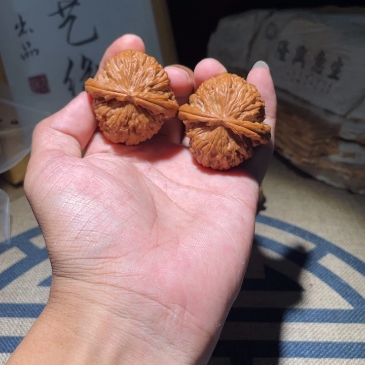 核桃把件阿*白狮子42全品