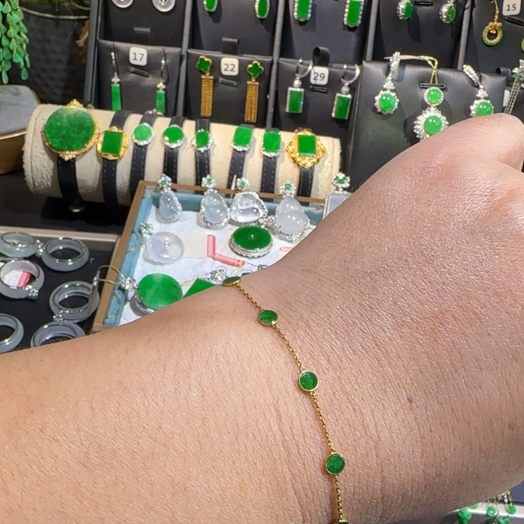 翡翠18K金镶嵌颈饰手链