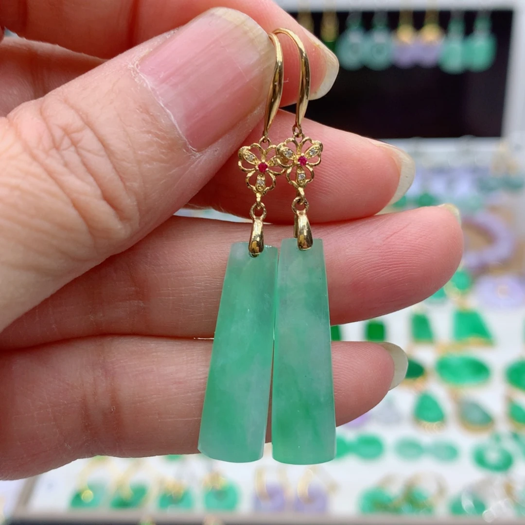 翡翠18K金镶嵌耳饰