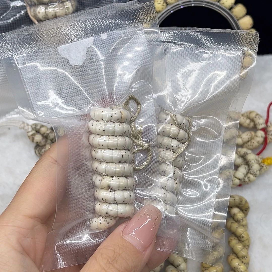 瞿***杰菩提籽类卡6原生态原白大肠长串