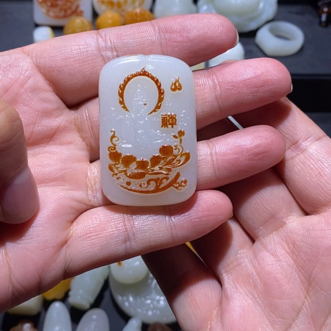 *****和田玉未镶嵌颈饰