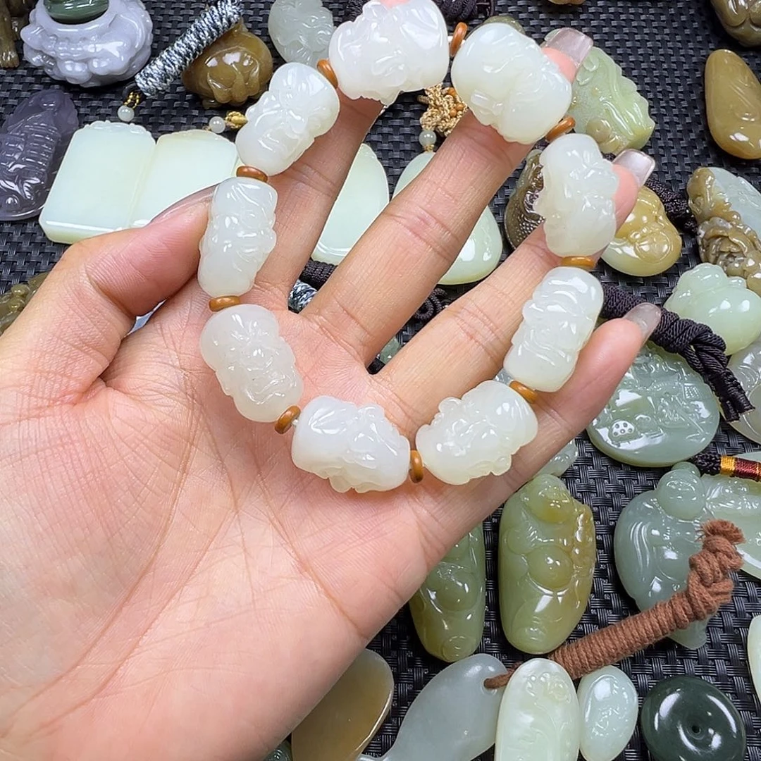 和田玉未镶嵌吊坠(不含链)