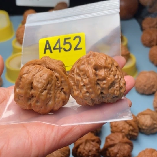 吃***蒜文玩核桃吊坠三角蛙39.5 43