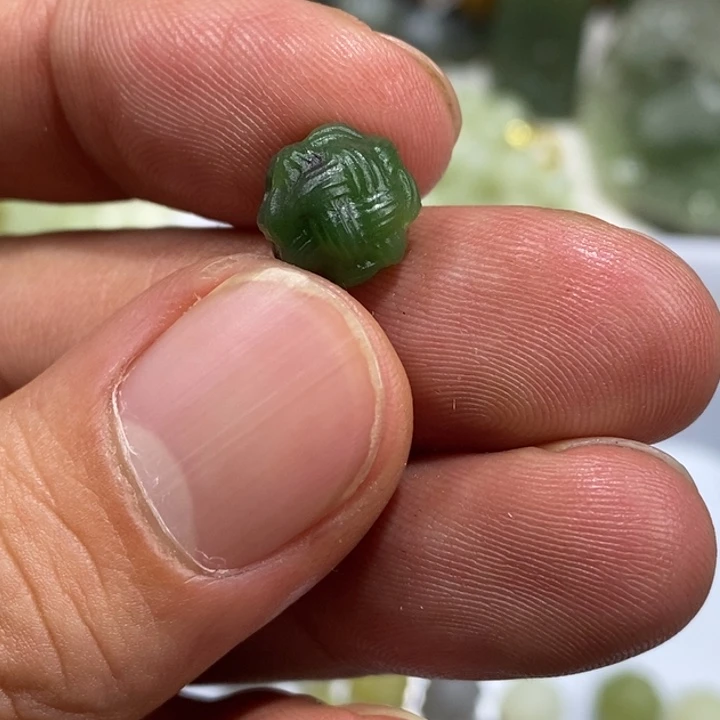 米***多和田玉（糖玉）未镶嵌车挂