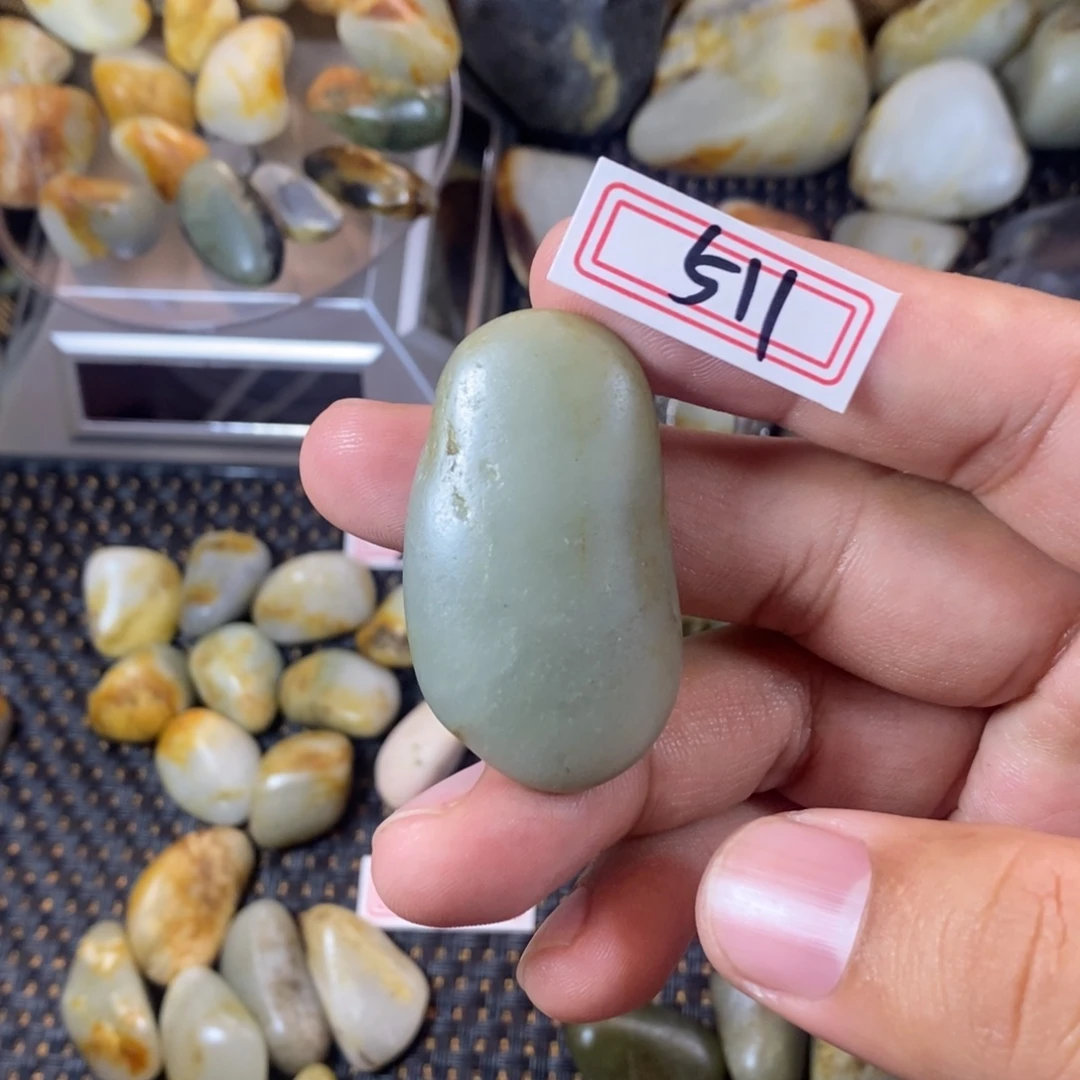 和田玉（糖玉）未镶嵌挂件