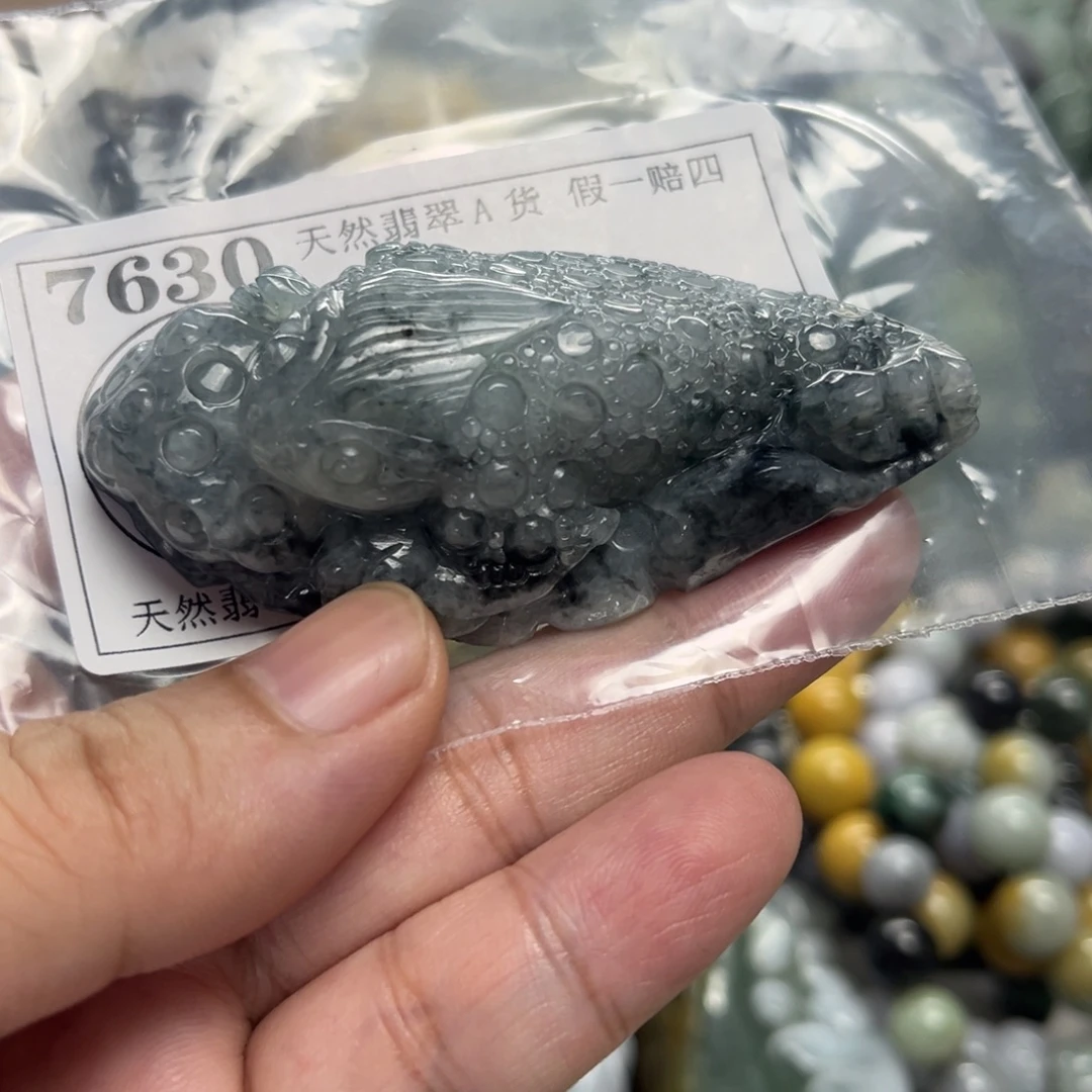 翡翠未镶嵌颈饰7630