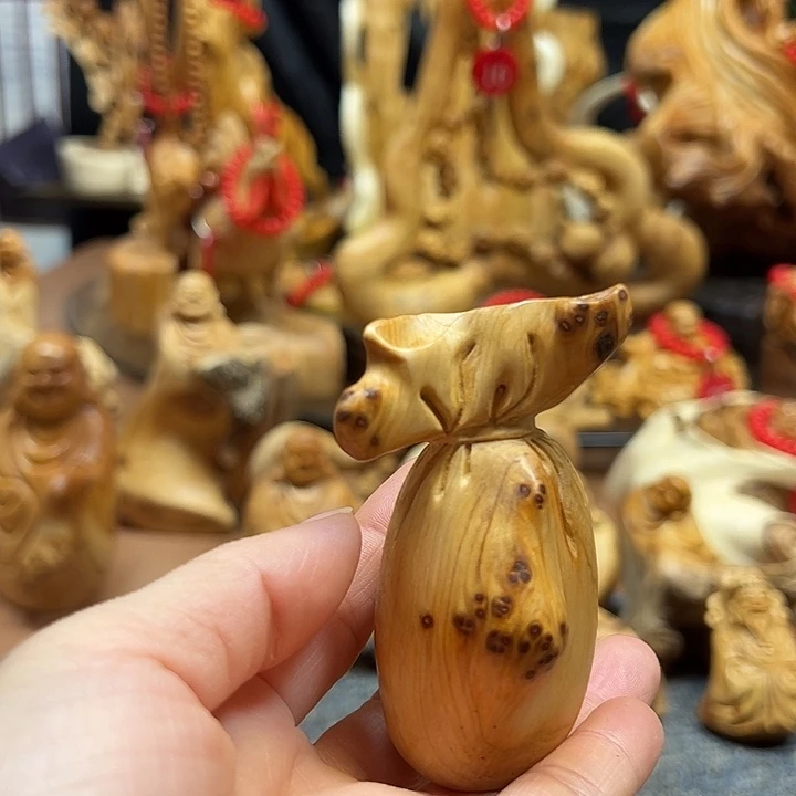 无事牌非洲檀香崖柏摆件