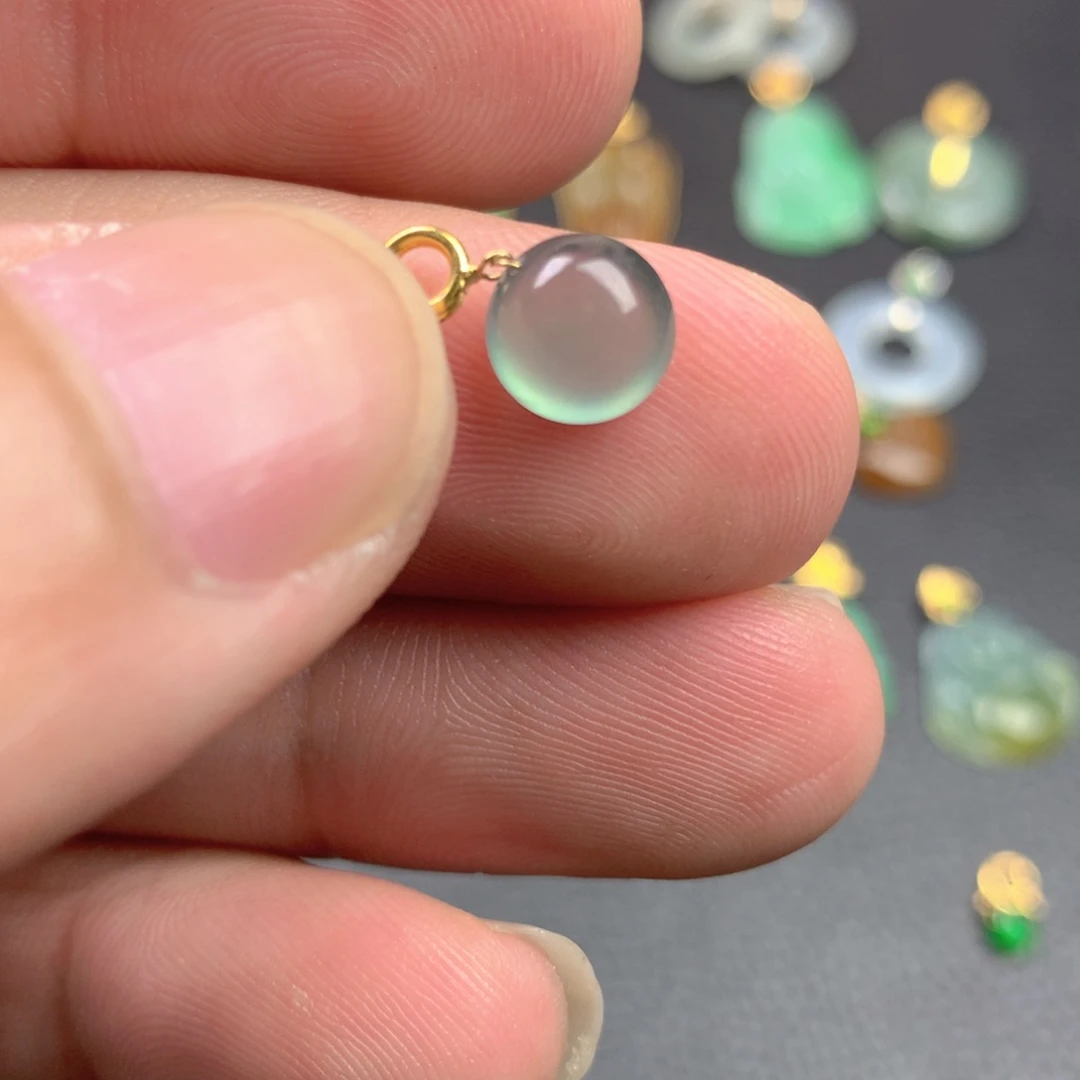 【闪购商品】颈饰18K金镶嵌翡翠翡翠