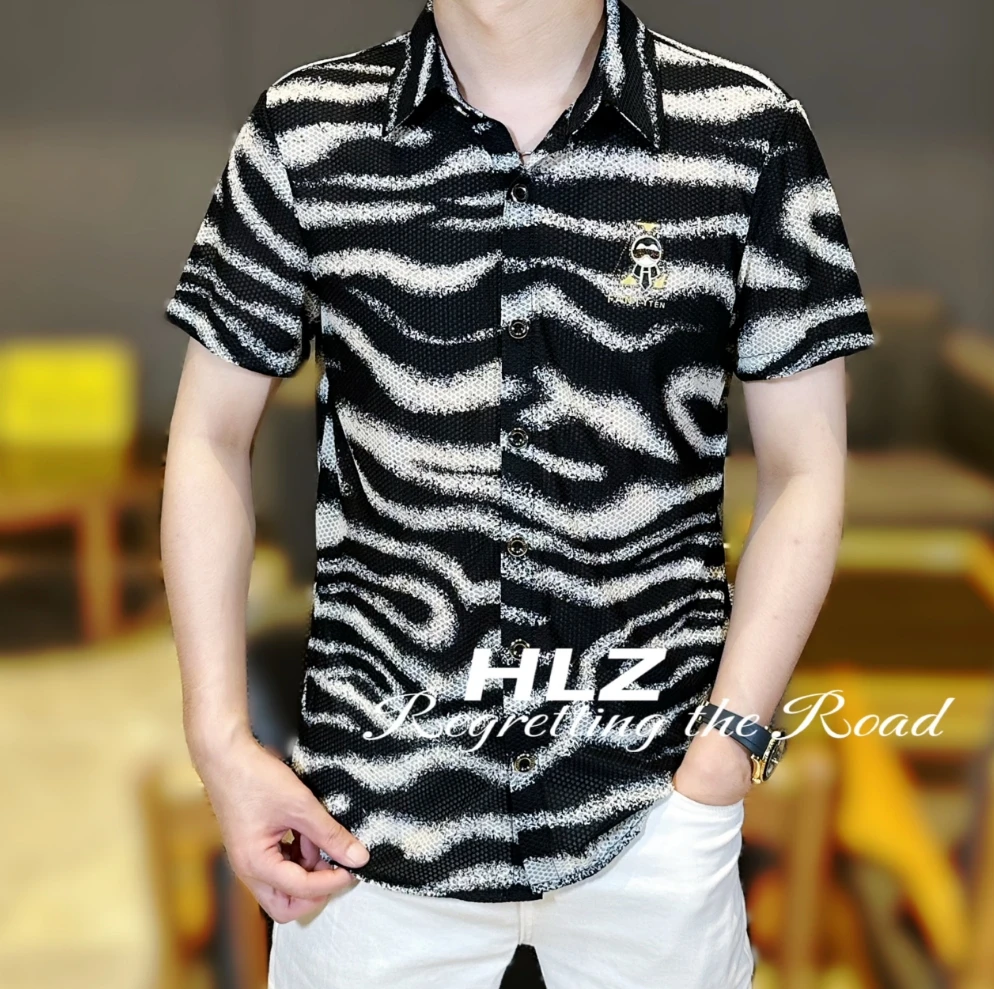 2025夏季新款男士衬衣休闲薄款个性斑马纹图案条纹翻领短袖衬衫