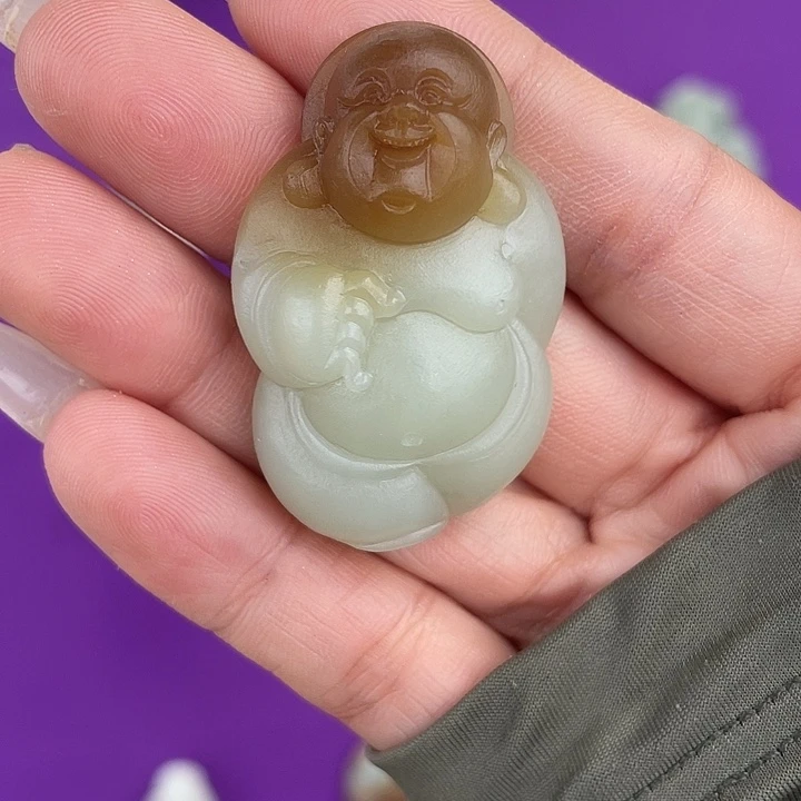 颈饰未镶嵌和田玉(糖玉)
