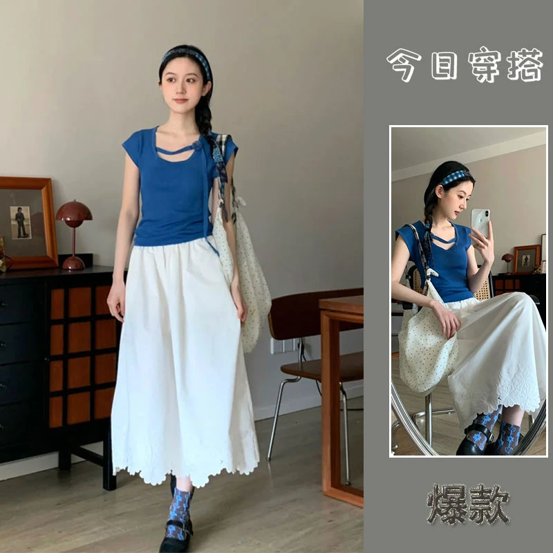 2025超火穿搭套装韩系减龄蓝色花朵针织衫蕾丝拼接半身裙两件套女