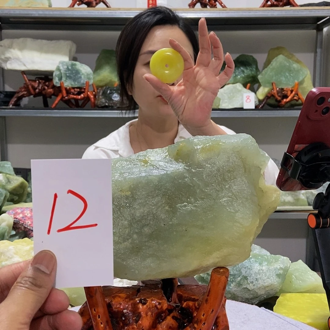 蛇纹石玉未镶嵌原石云*行