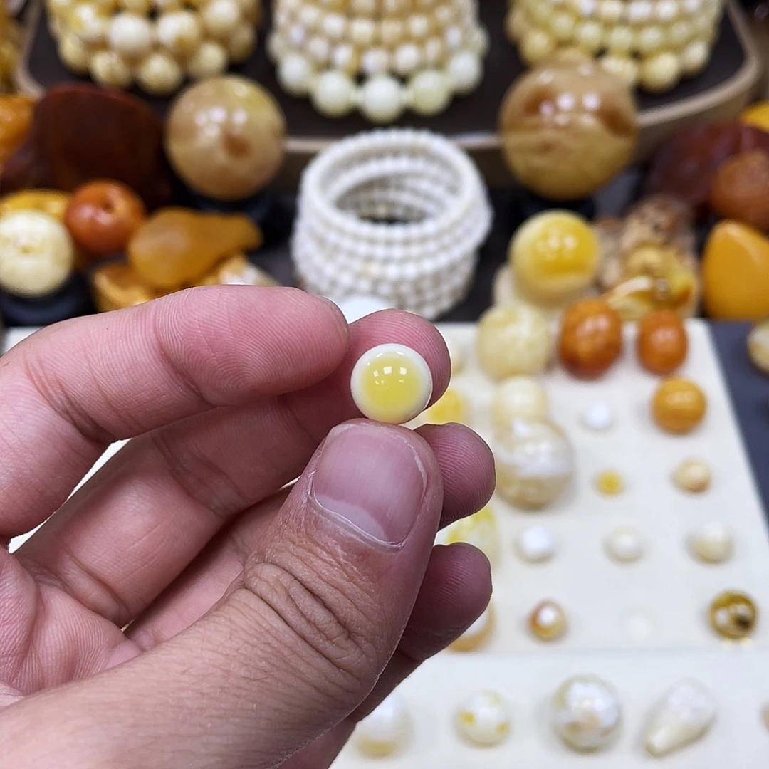 蜜蜡未镶嵌珠宝奇石10.0mm【溶洞金瓷白】打孔不予退货