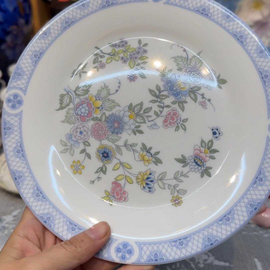 咖啡杯里的咖啡是我的最