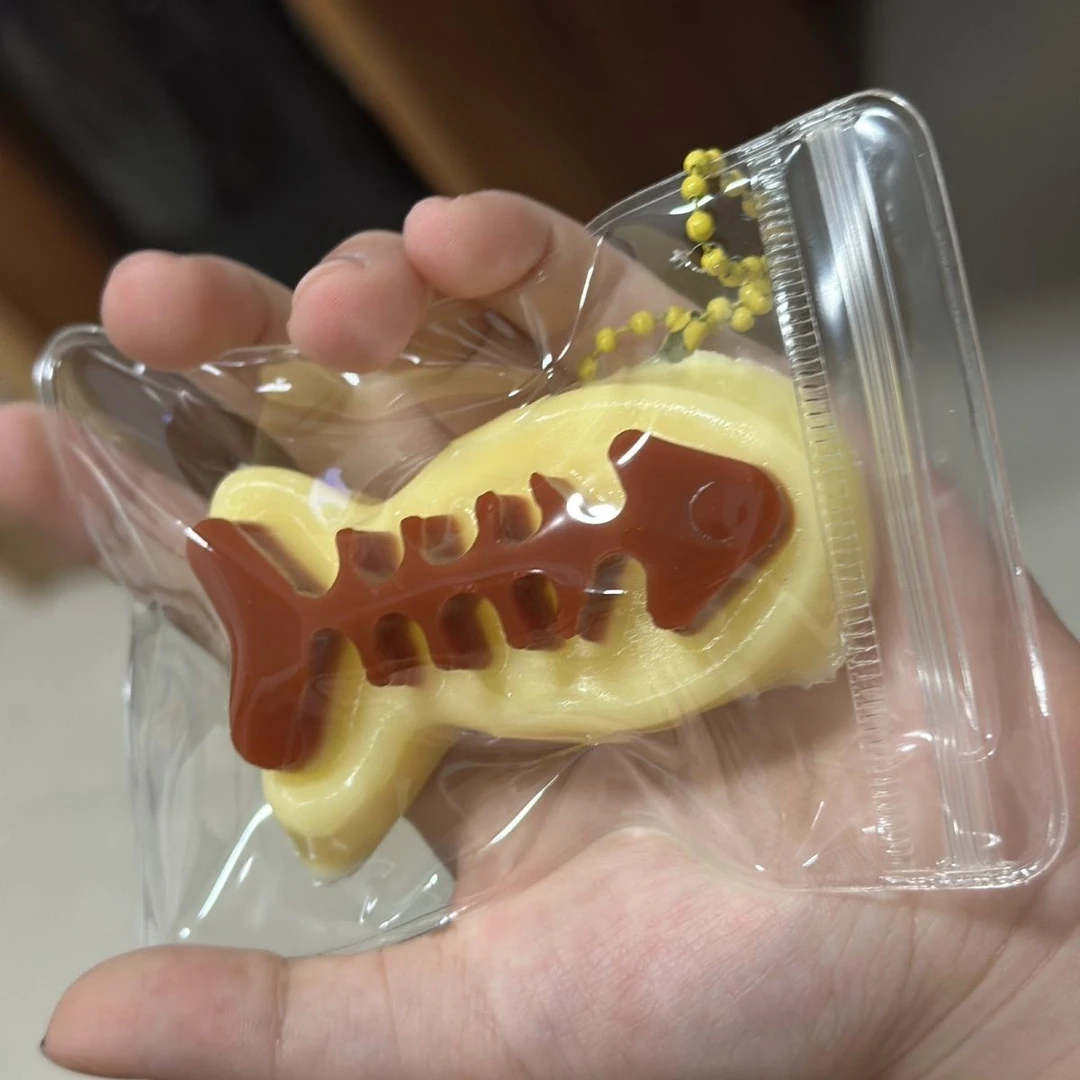 纯手工食品级硅胶鱼骨红书同款捏捏成品手作自制diy挂件焦糖鱼骨