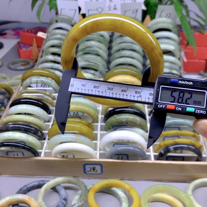 蛇纹石玉合金手镯57