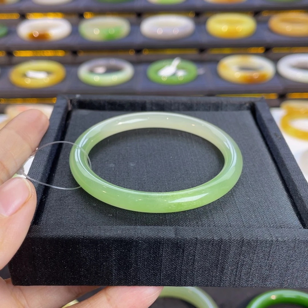 未镶嵌手镯和田玉-冰翠叮当镯52