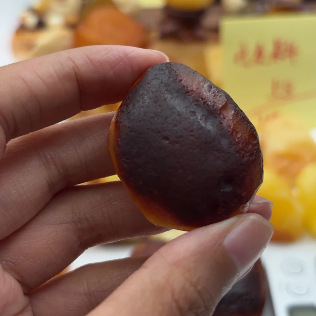 定制琥珀未镶嵌蜜蜡